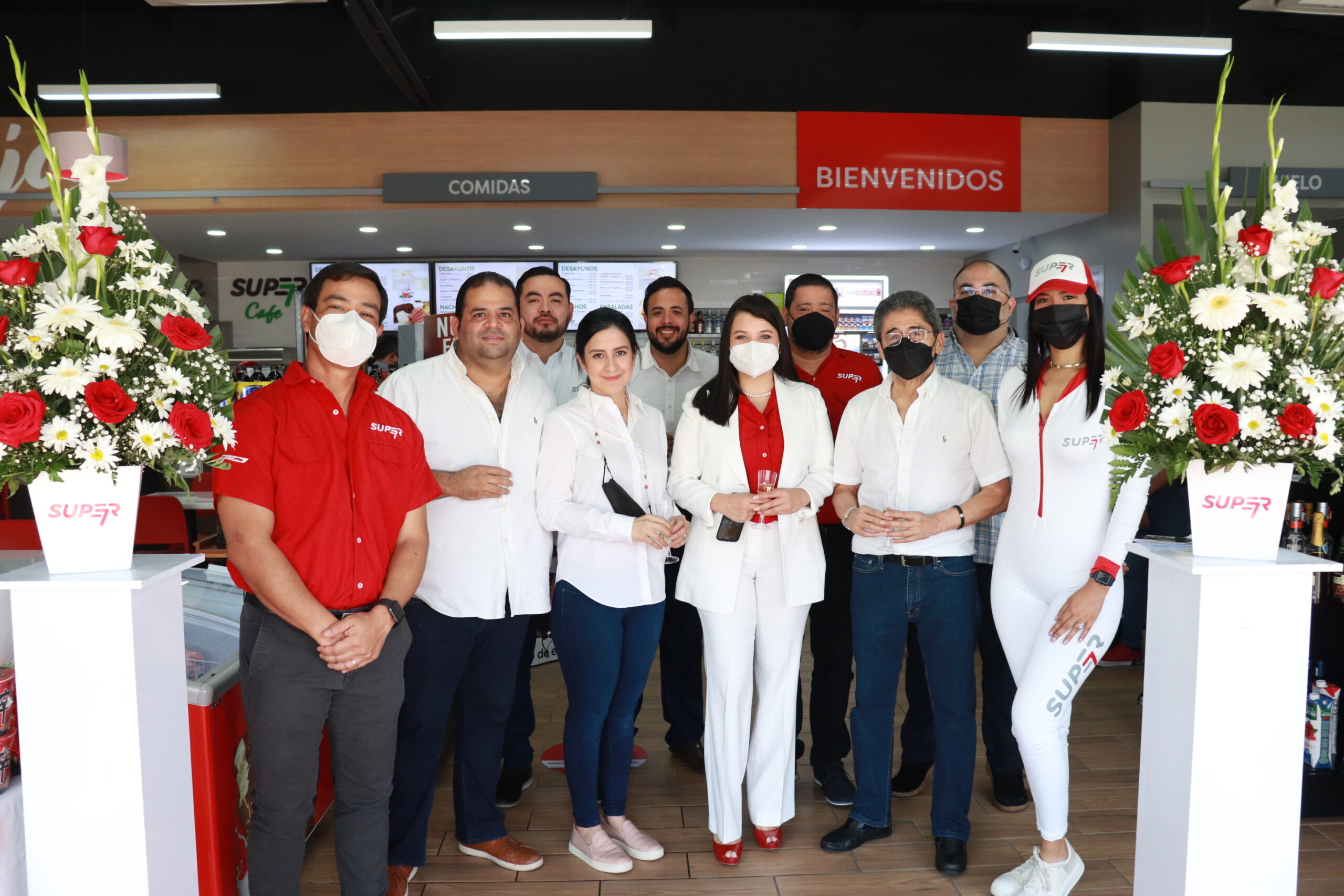 Puma Energy apertura nueva tienda de conveniencia Super 7 El Estadio