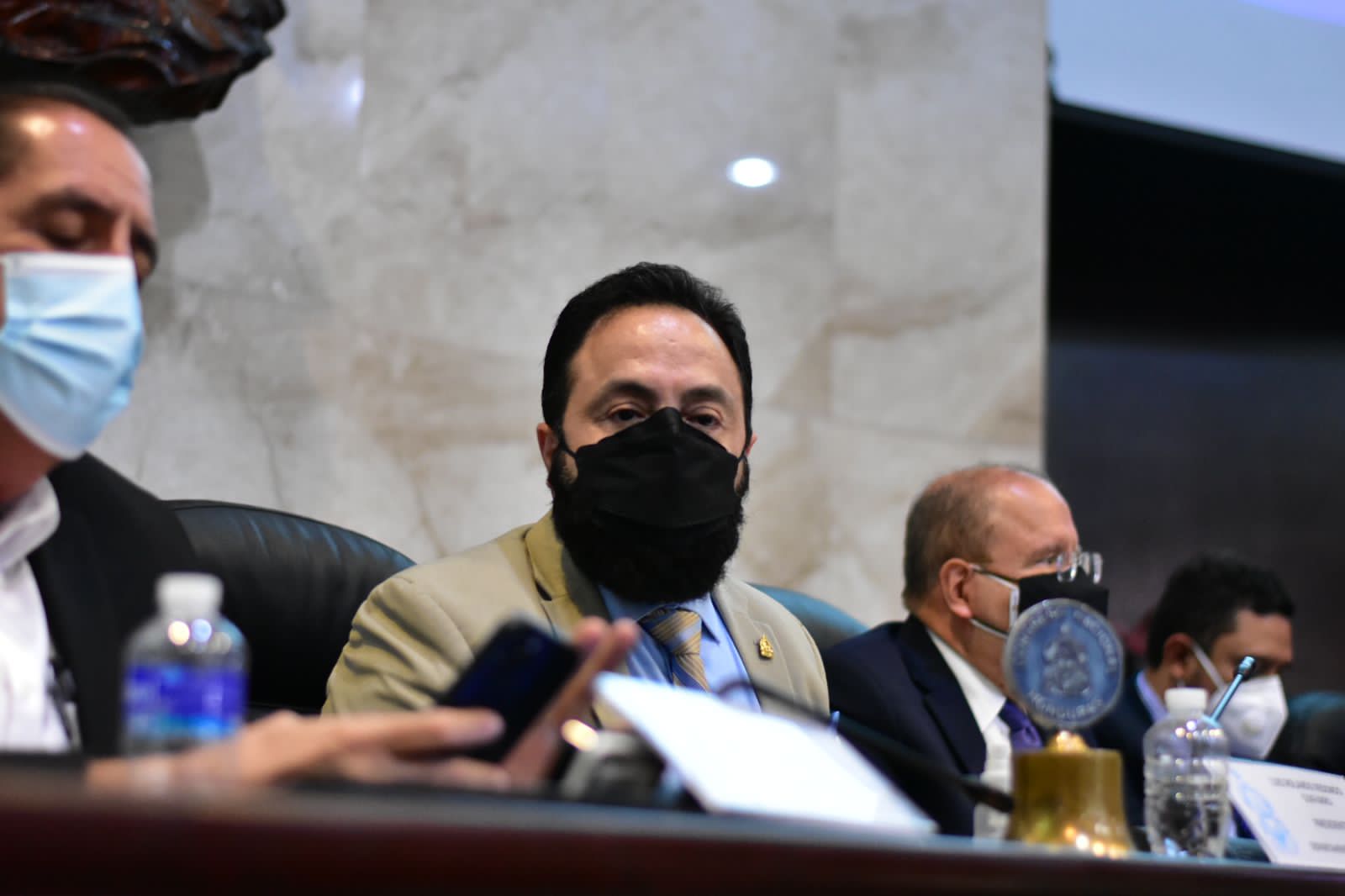 Presidente Luis Redondo advierte que no volverán a entrar carros llenos de dinero para comprar voluntad y conciencia de diputados