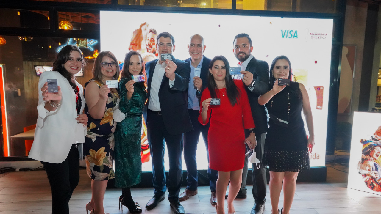 Lleva tu pasión y a quien tú quieras a la final de la Copa Mundial de la FIFA Catar 2022, gracias a Visa y Banco Atlántida