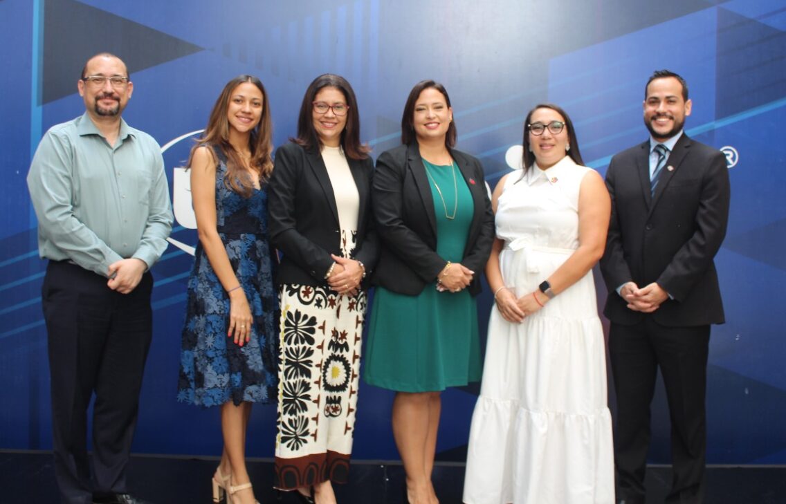 UNITEC PRESENTA LA REFORMA DE LA LICENCIATURA EN DERECHO
