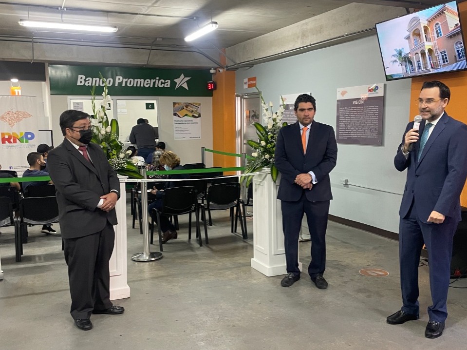 BANCO PROMERICA INAUGURA NUEVA VENTANILLA EN EL EDIFICIO DEL RNP EN TEGUCIGALPA