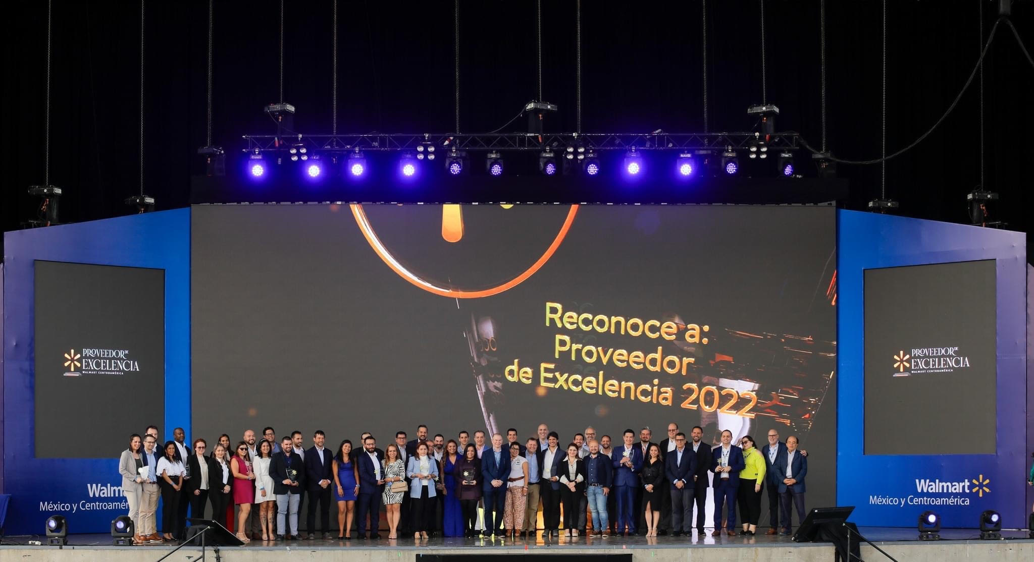 Walmart de Centroamérica premia capacidad Productiva de sus Proveedores
