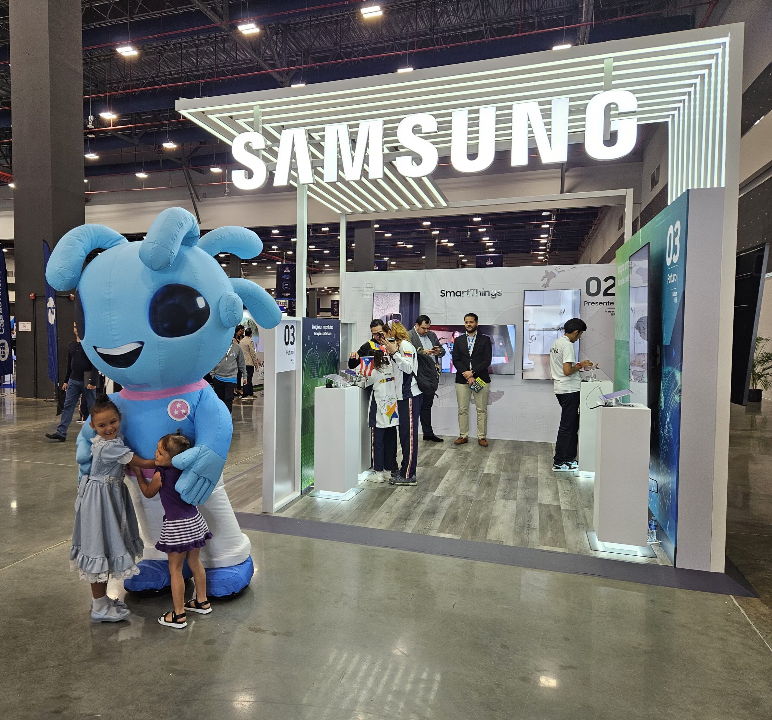 Samsung impulsa la próxima generación de líderes en tecnología en la Olimpiada Mundial de Robótica