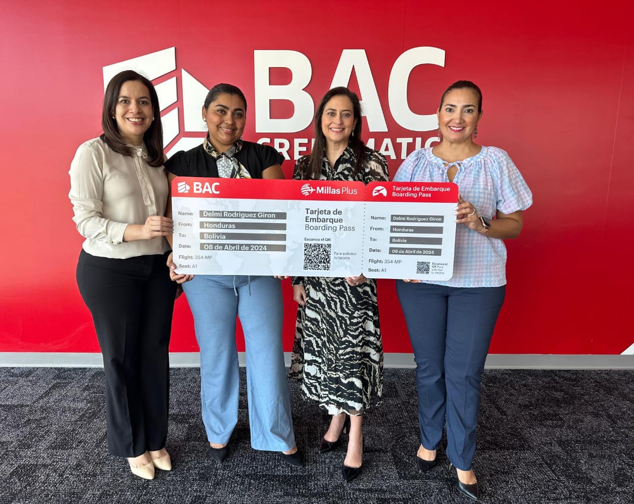 BAC entrega premio de la promoción «To The Wonder Millas Plus»