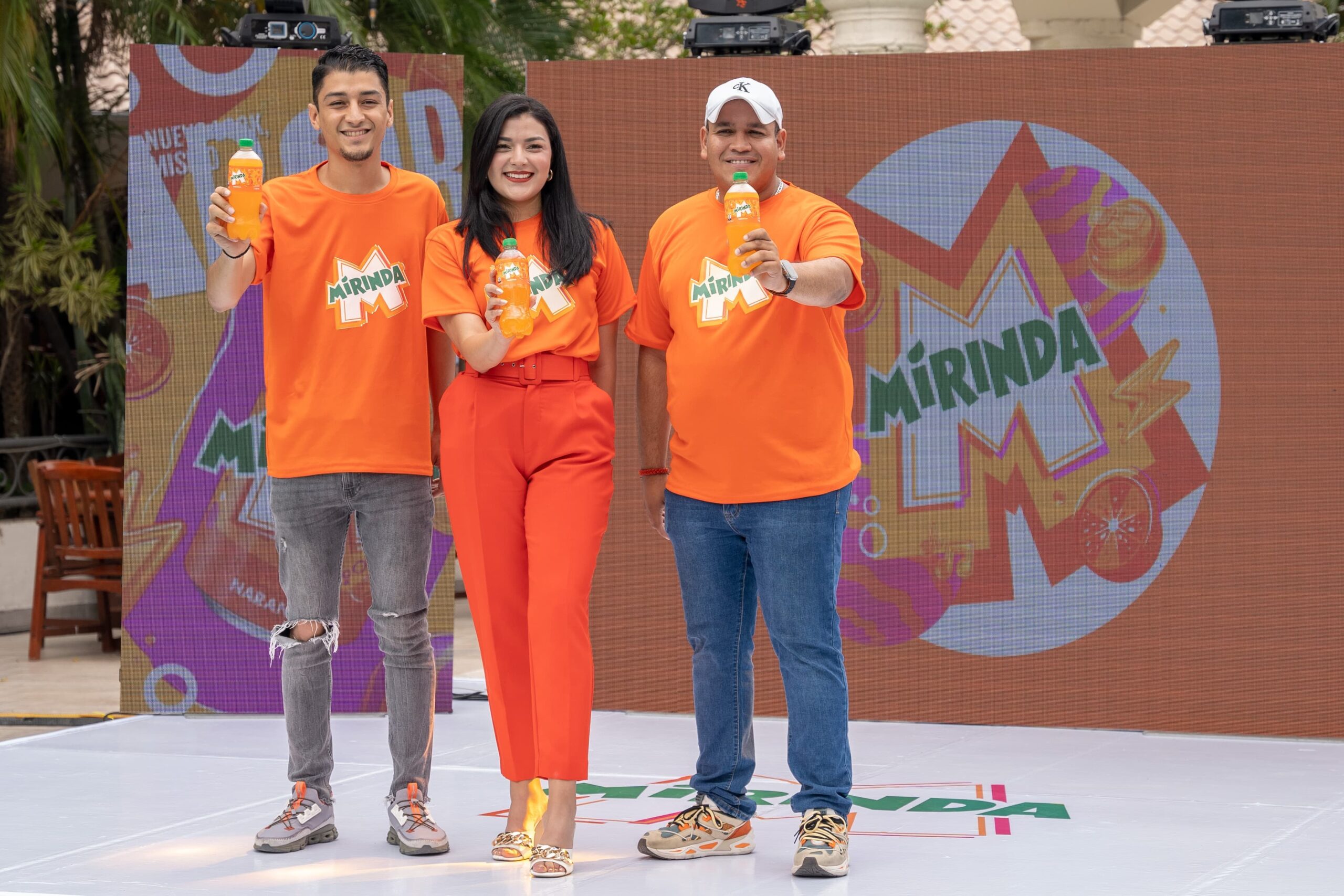 ¡DESCUBRE LA RENOVACIÓN DE MIRINDA! LA MISMA EXPLOSIÓN DE SABOR EN UNA NUEVA IMAGEN QUE TE CONQUISTARÁ