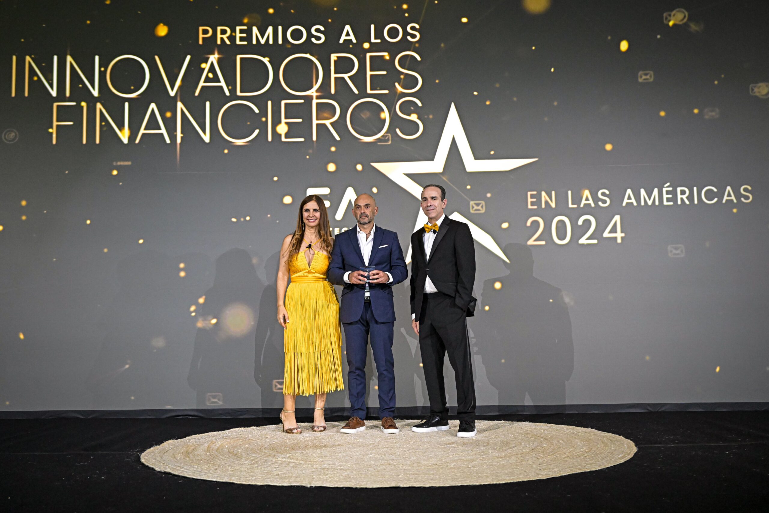 Innovación en canales de servicio de Banco Atlántida es reconocida por Fintech Américas