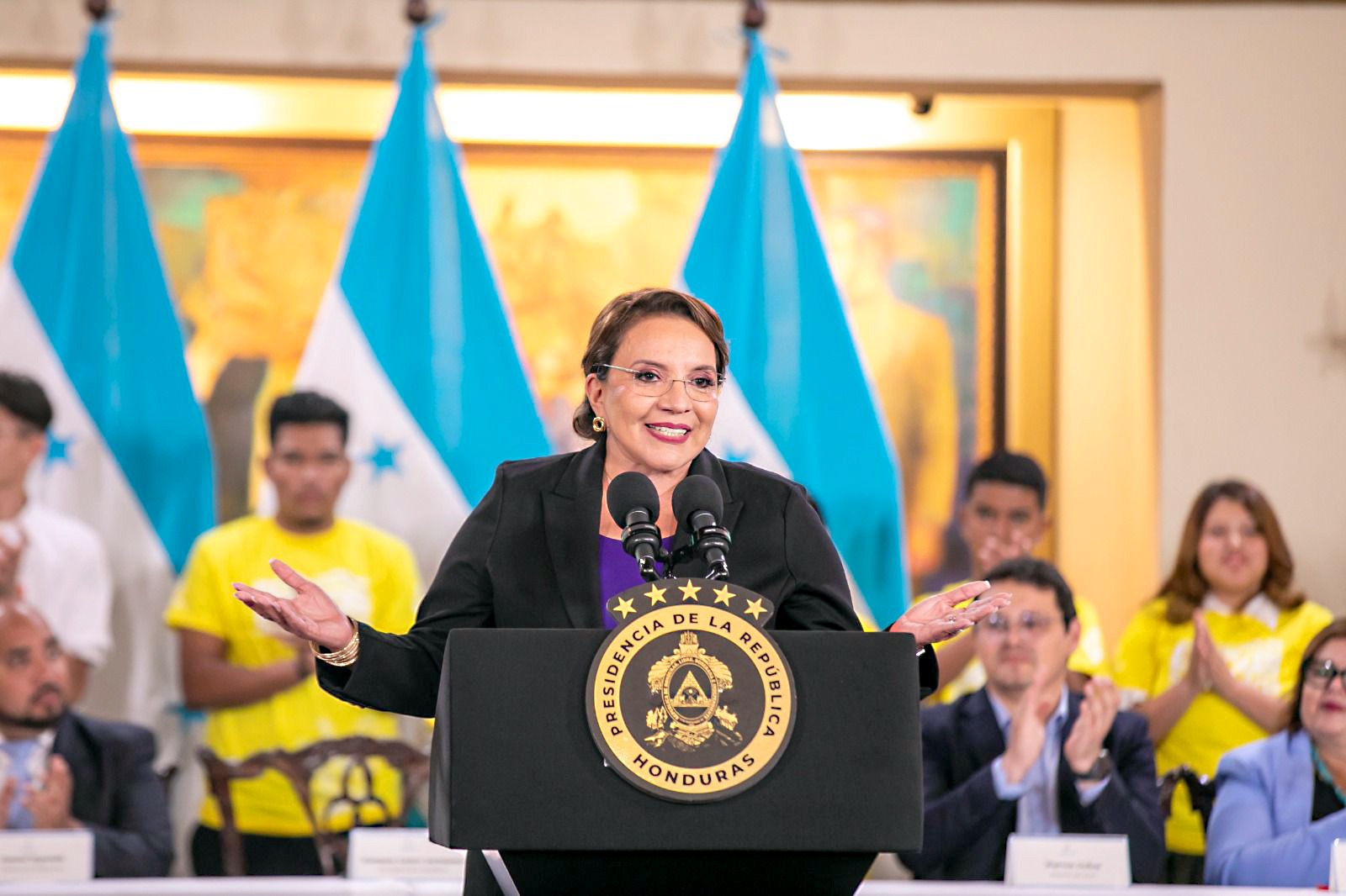 Presidenta Xiomara Castro lanza programa “BecasSolidarias” que beneficiará a 123 mil estudiantes