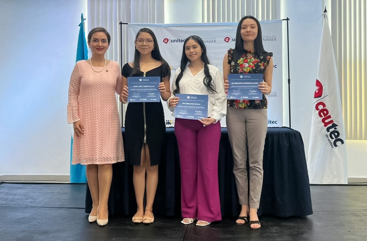 FUNDACIÓN NASSER Y UNITEC OTORGAN 100 BECAS MÁS PARA QUE JÓVENES ESTUDIEN EN LA UNIVERSIDAD