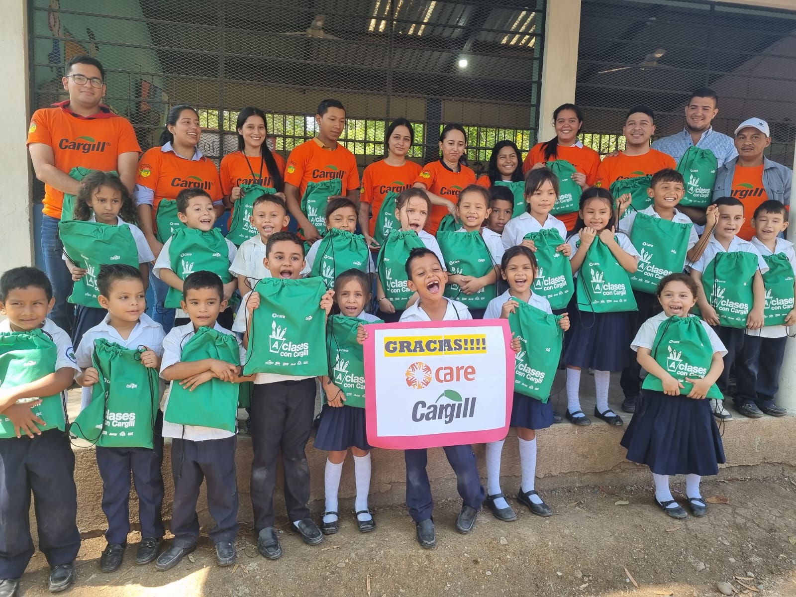 Programa ‘A Clases con Cargill’ continúa brindando apoyo a la educación en Honduras