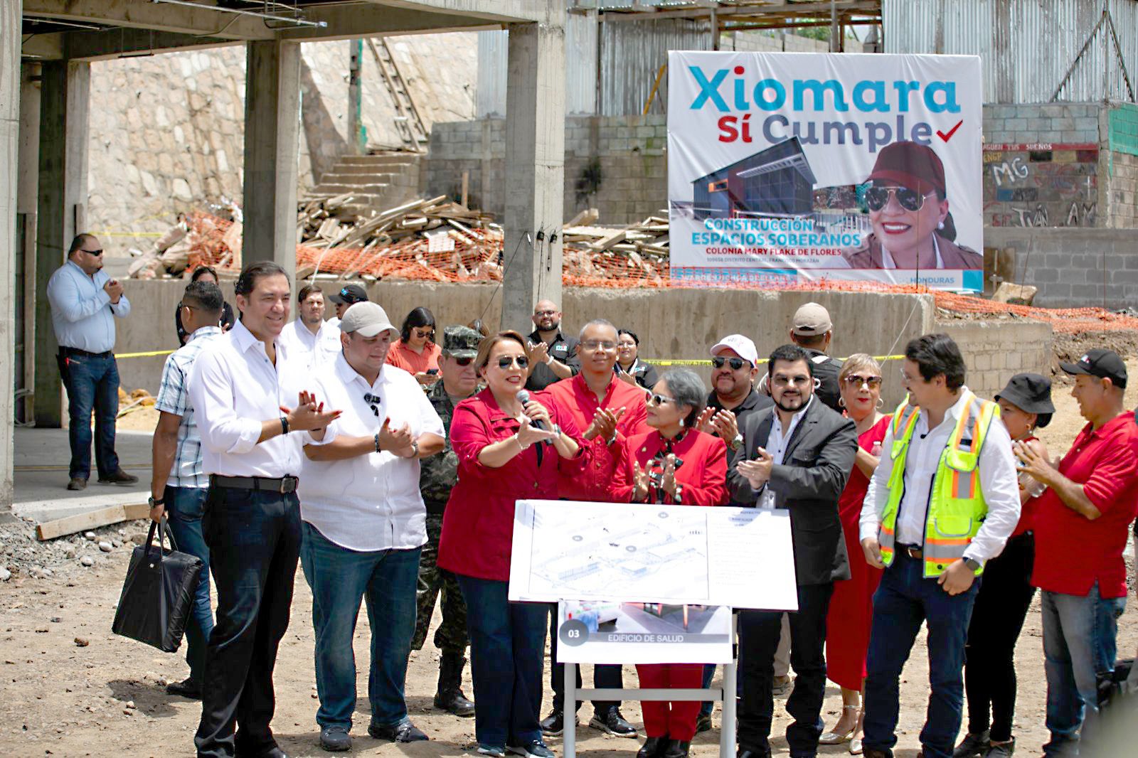 Xiomara Castro inspecciona proyecto “EspaciosSoberanos” que servirá a la niñez y juventud