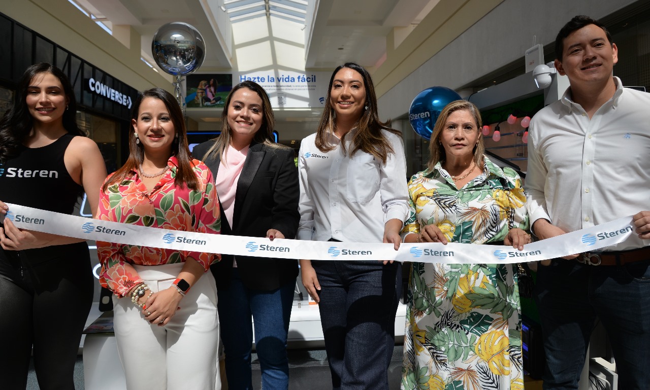 STEREN INAUGURA EL PRIMER KIOSCO INTERACTIVO DE TECNOLOGIA EN HONDURAS, UBICADO EN MALL MULTIPLAZA, TEGUCIGALPA