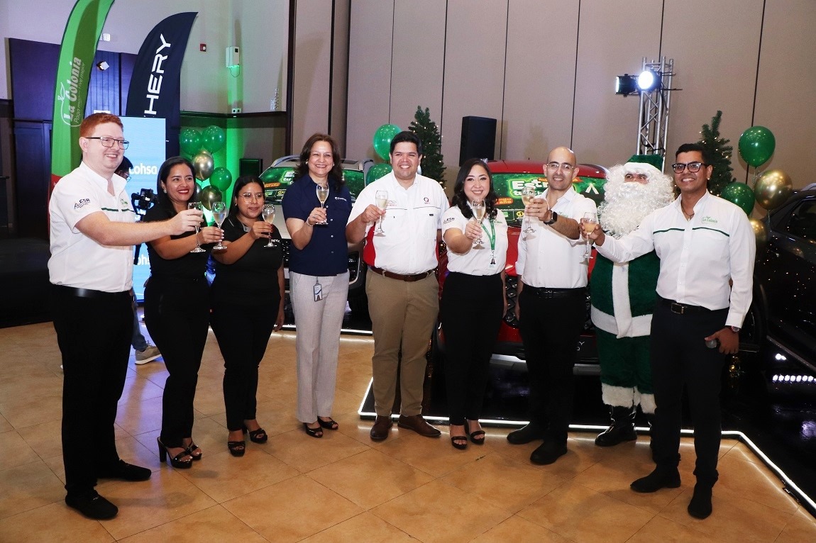 Cumple tu sueño navideño con Supermercados La Colonia y participa para ganar 3 camionetas chery 2025