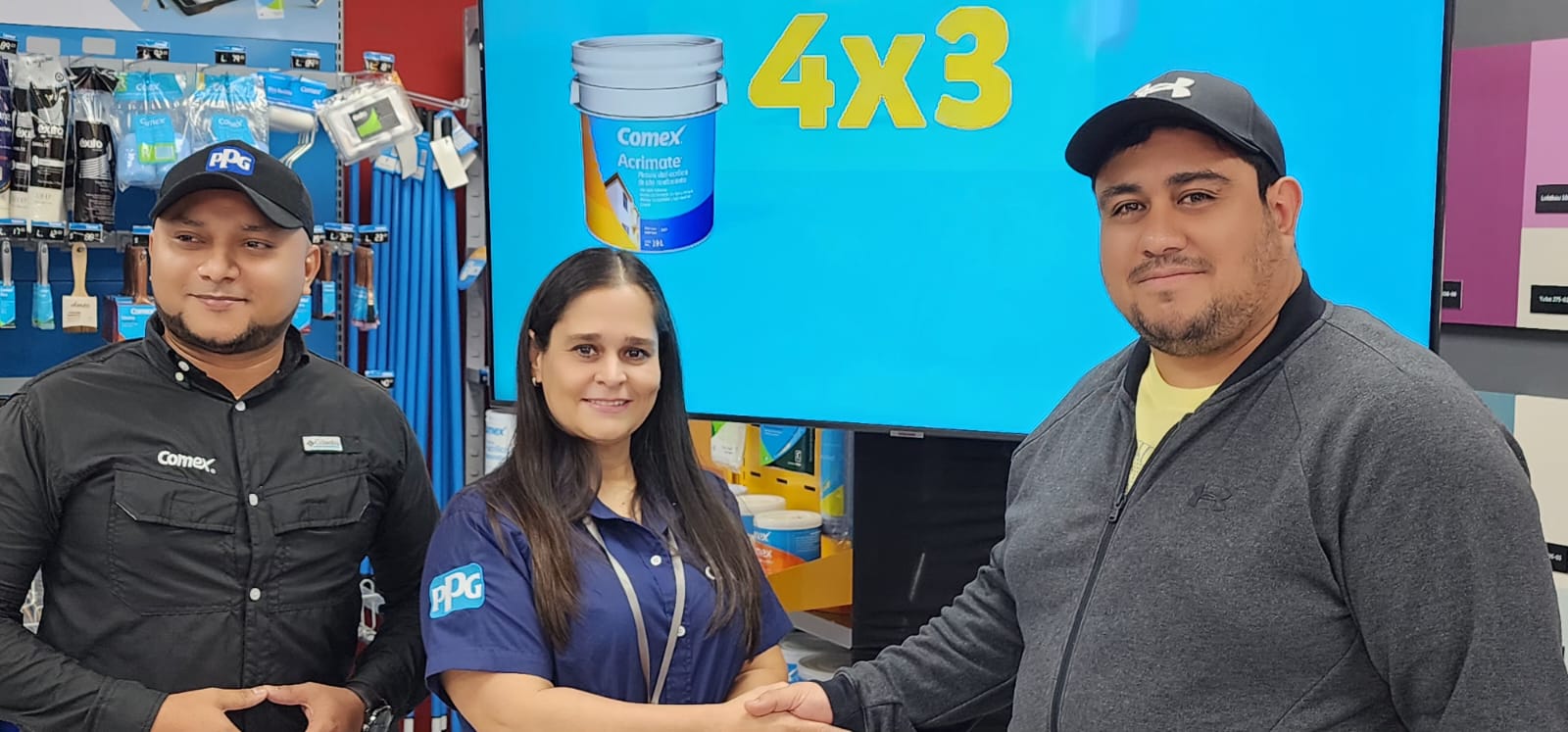 Comex Honduras entrega el primer premio de la dinámica «Comex Pinta la casa de tus sueños» e invita a seguir participando
