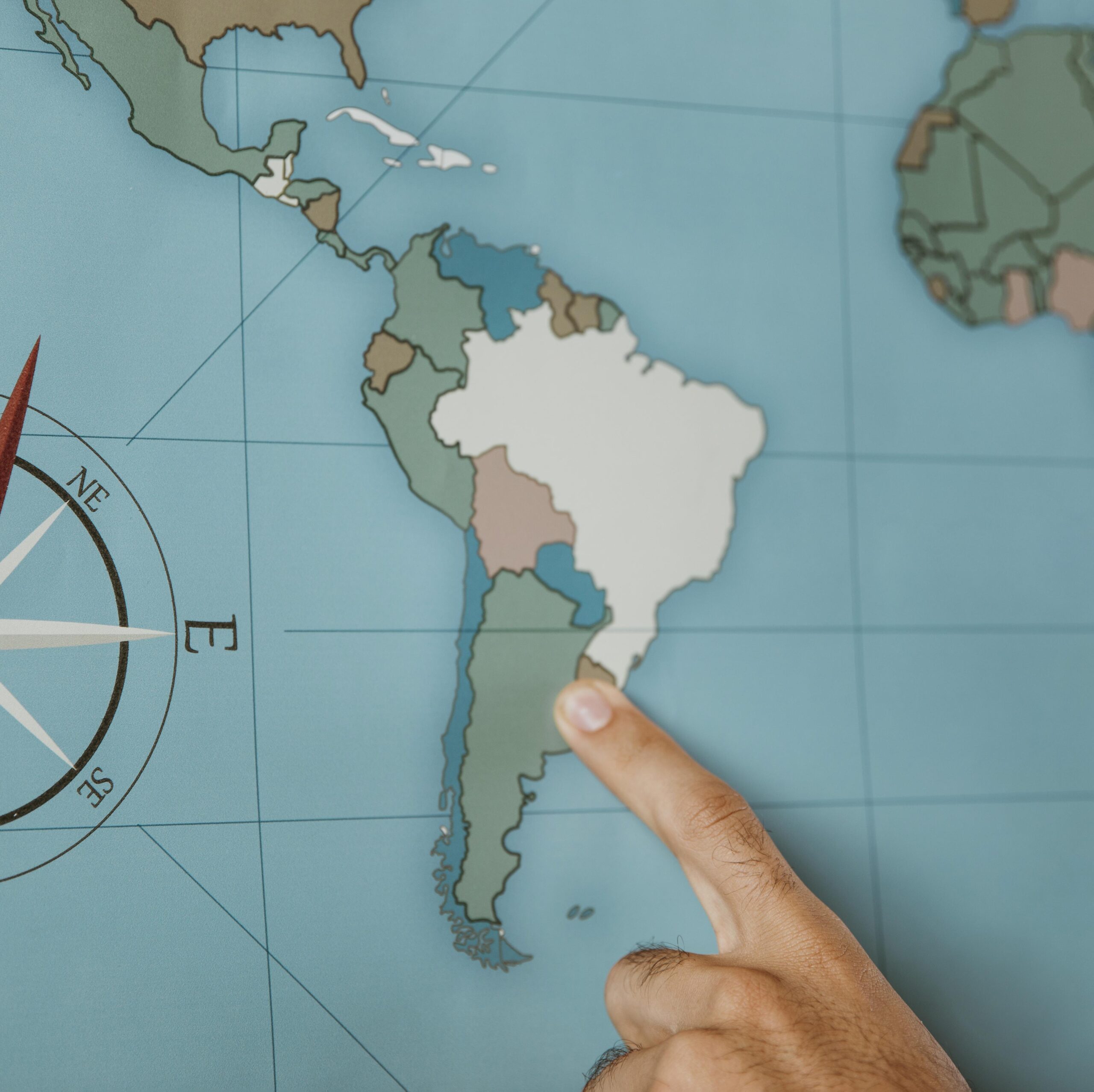 Mastercard Economics Institute destaca la divergencia de crecimiento en América Latina para 2025; las políticas fiscales estarán en el centro
