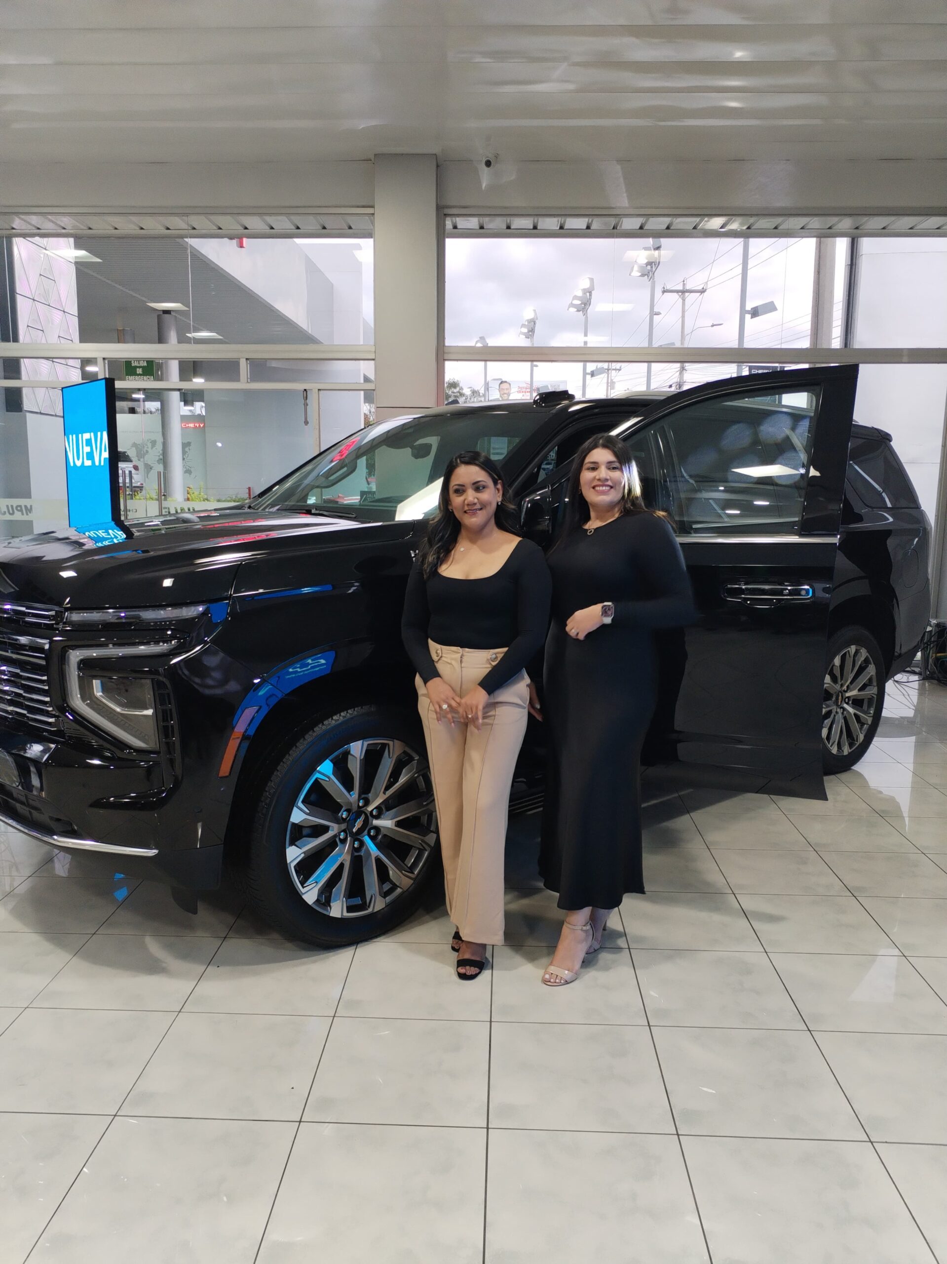 Chevrolet presenta los modelos 2025: Colorado y Tahoe, combinando potencia y tecnología para todo terreno.
